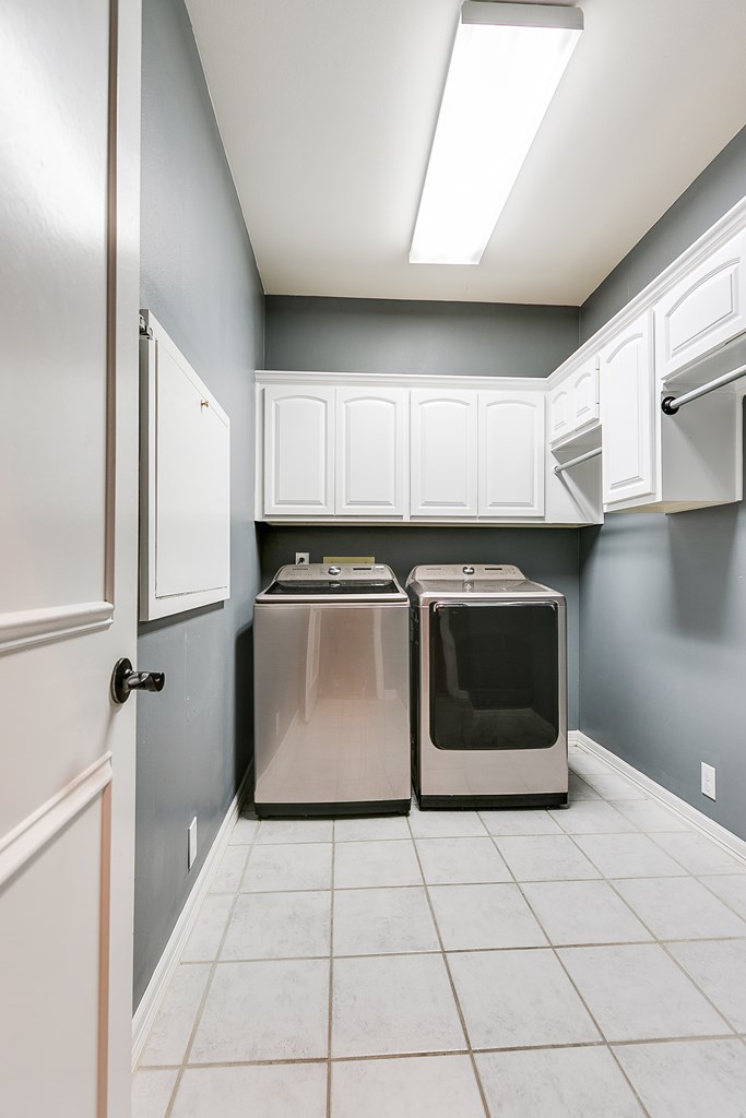 1001 Avondale Ave Property Photo 48