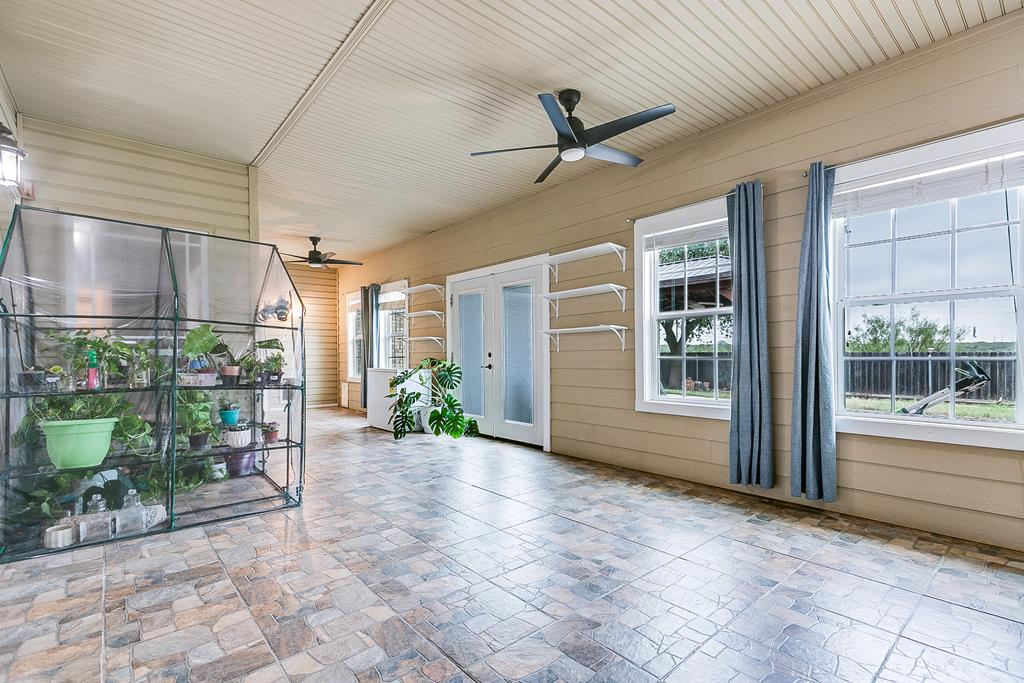 1001 Avondale Ave Property Photo 50