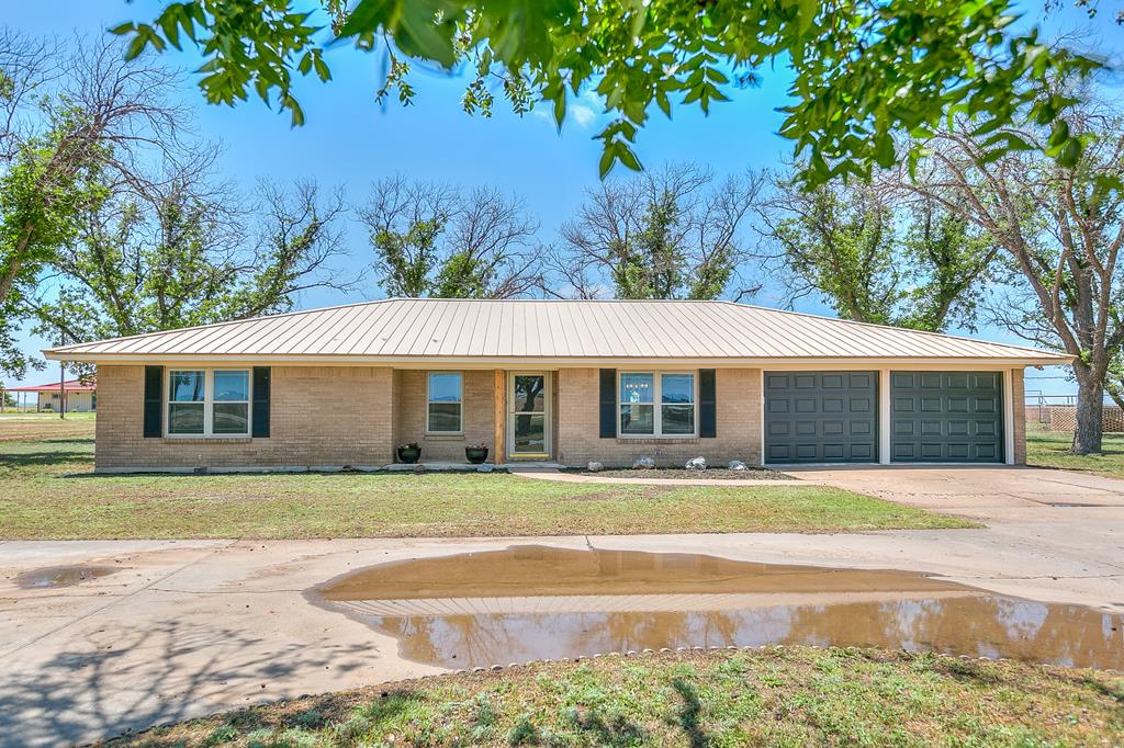 7077 Bean Rd Property Photo 1