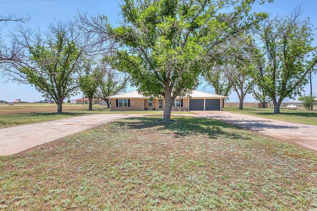 7077 Bean Rd Property Photo 2