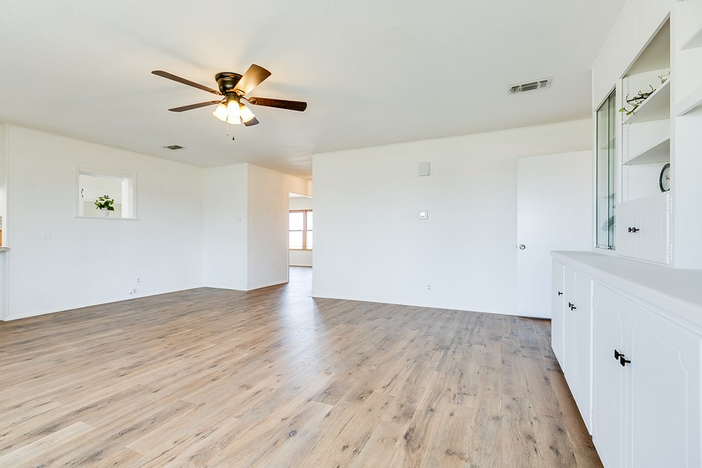 7077 Bean Rd Property Photo 11