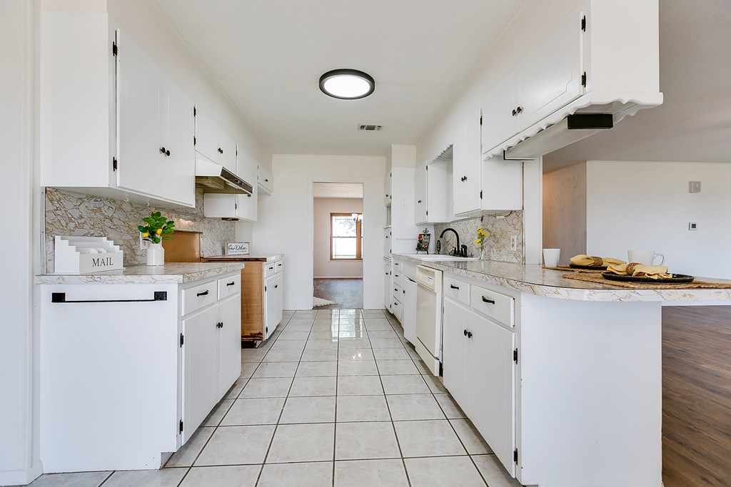 7077 Bean Rd Property Photo 14