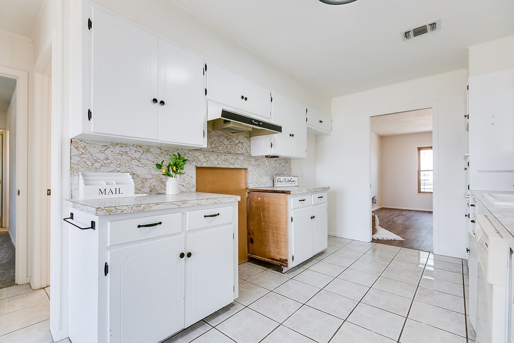 7077 Bean Rd Property Photo 16