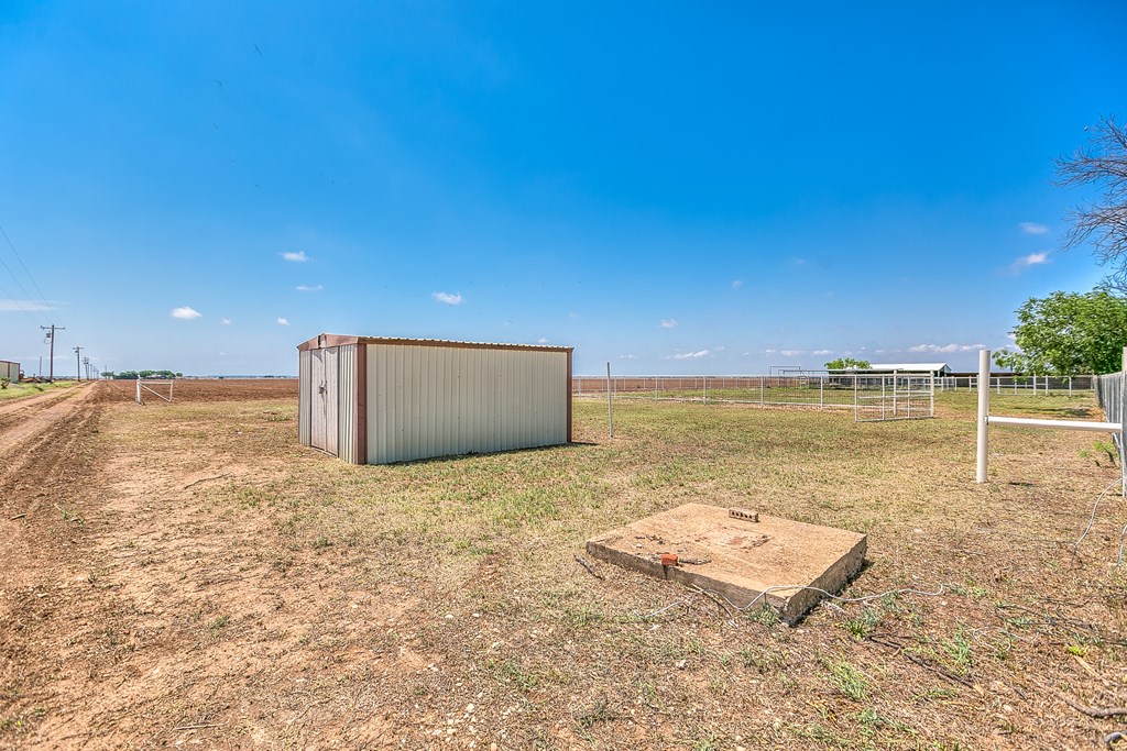 7077 Bean Rd Property Photo 33