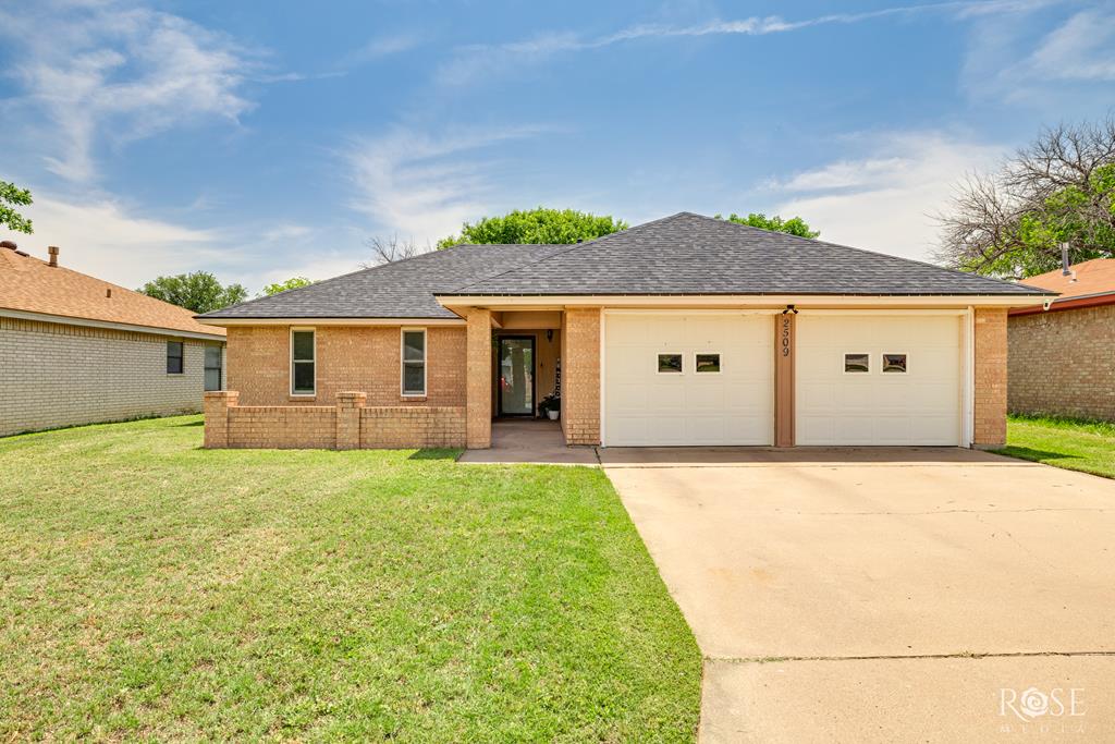 2509 1st Atlas St Property Photo 1