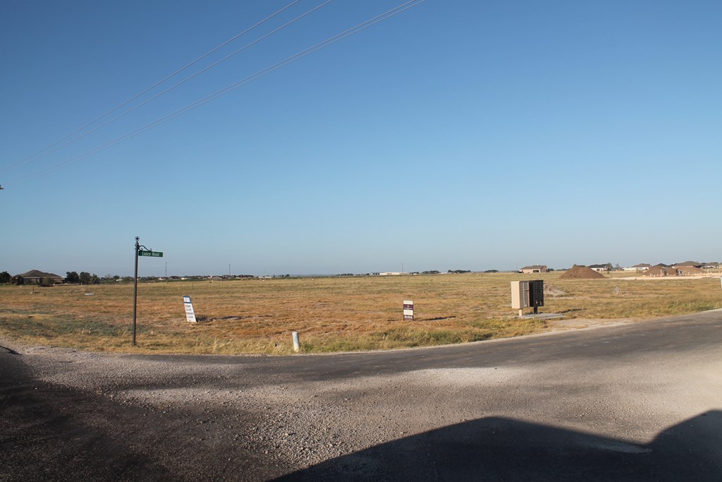 8715 Lance Rd 1 Property Photo 5