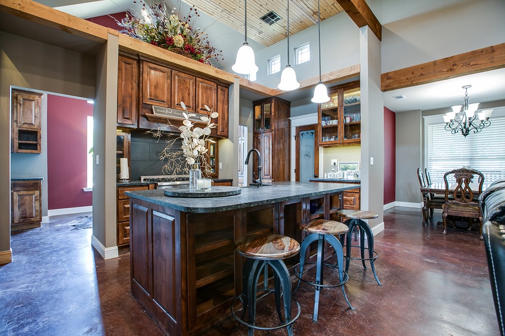 2030 Silver Creek Court Property Photo 12