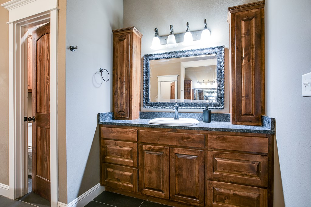2030 Silver Creek Court Property Photo 24