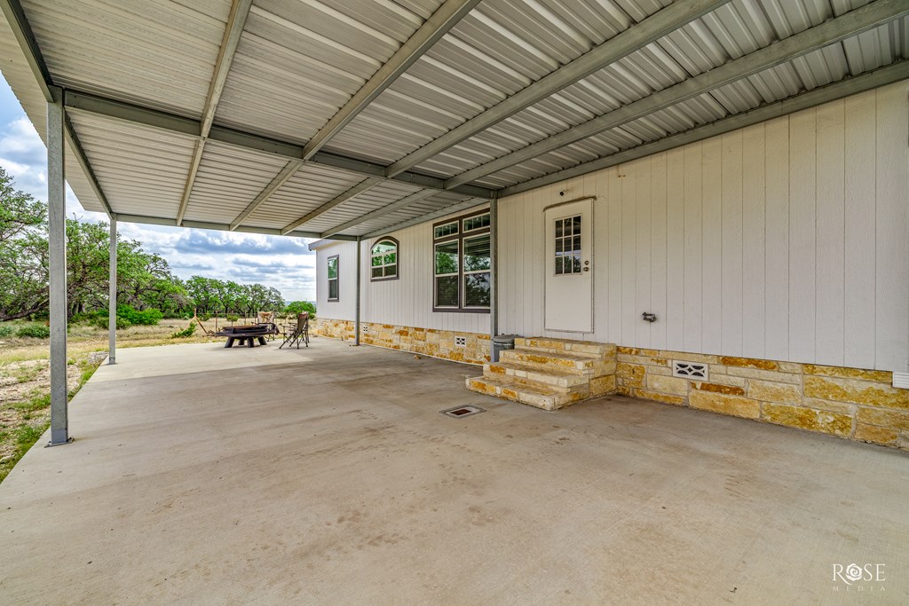 1393 Kc 2611 Property Photo 28