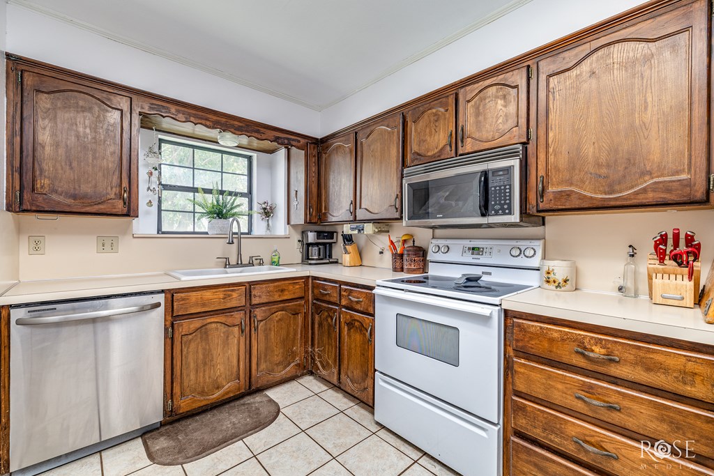 3405 Shadyhill Dr Property Photo 13
