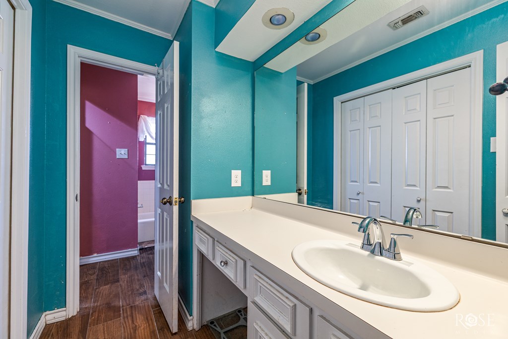 3405 Shadyhill Dr Property Photo 21