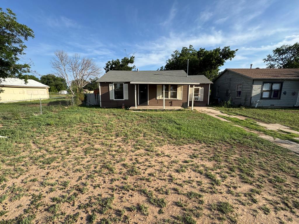 1829 Spaulding St Property Photo 1