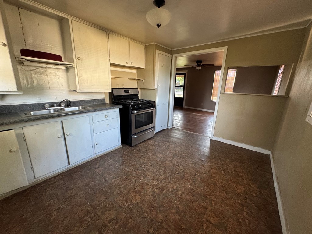 1829 Spaulding St Property Photo 7