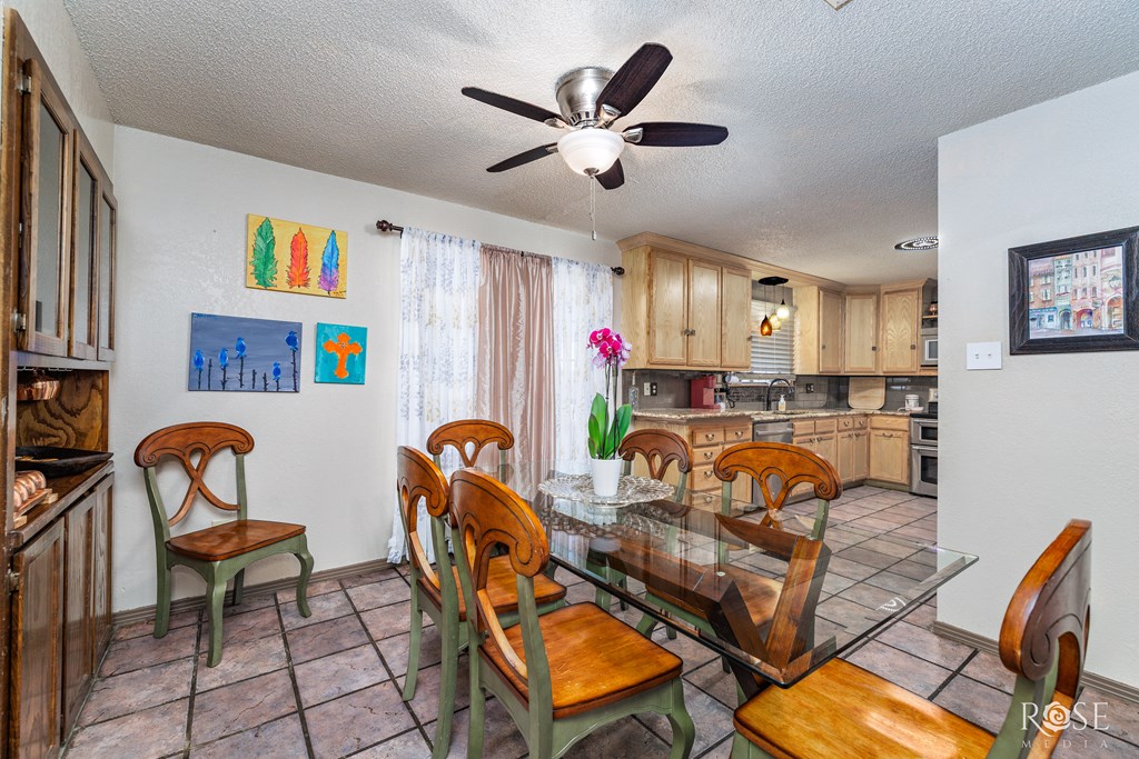 8126 N Fm 2288 Property Photo 11