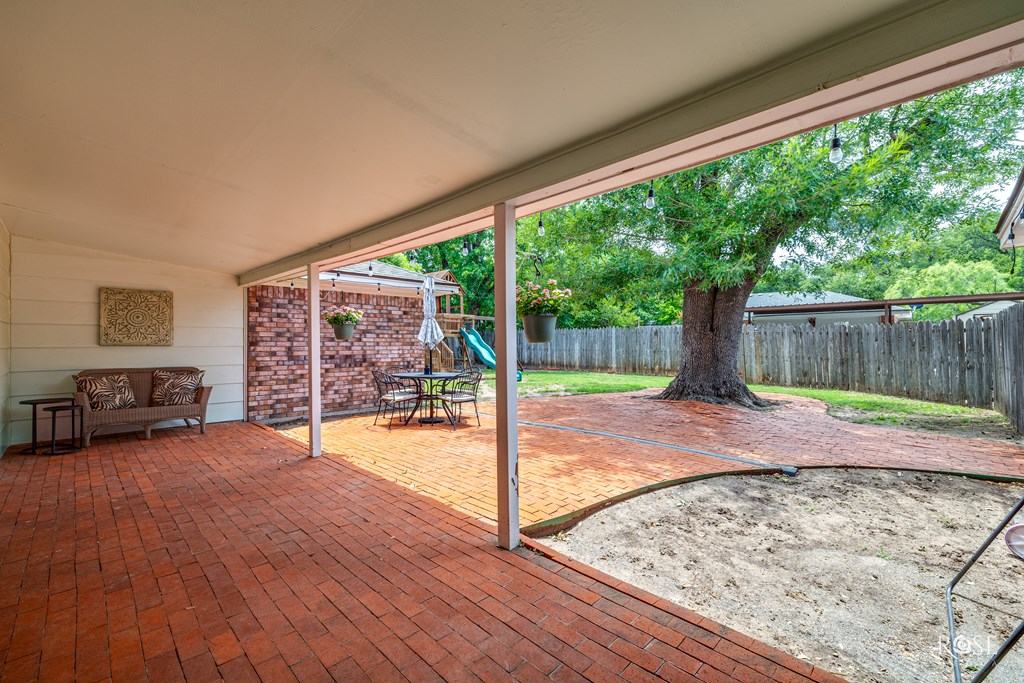 2735 Southland Blvd Property Photo 27