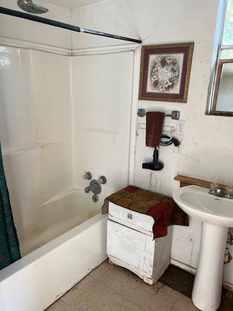 8523 Runion Rd Property Photo 6