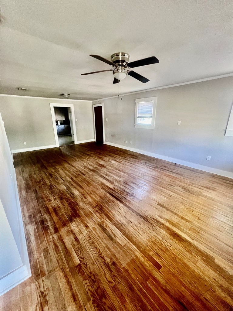 121 N Madison St Property Photo 2