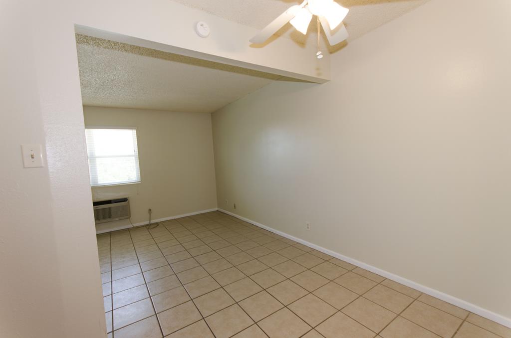 1901 Pulliam St Property Photo 14