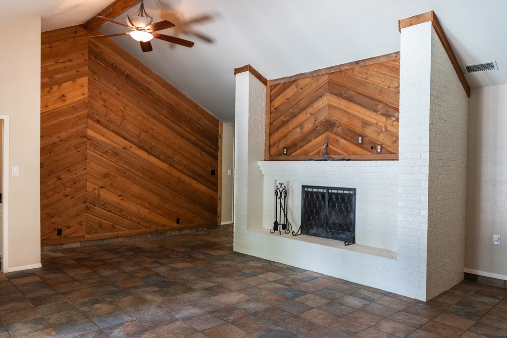 3329 Clearview Dr Property Photo 6