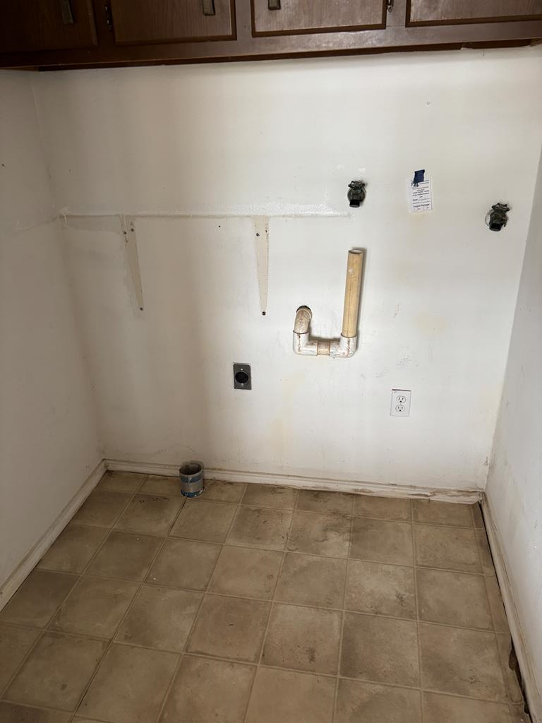 7646 Violet St Property Photo 7