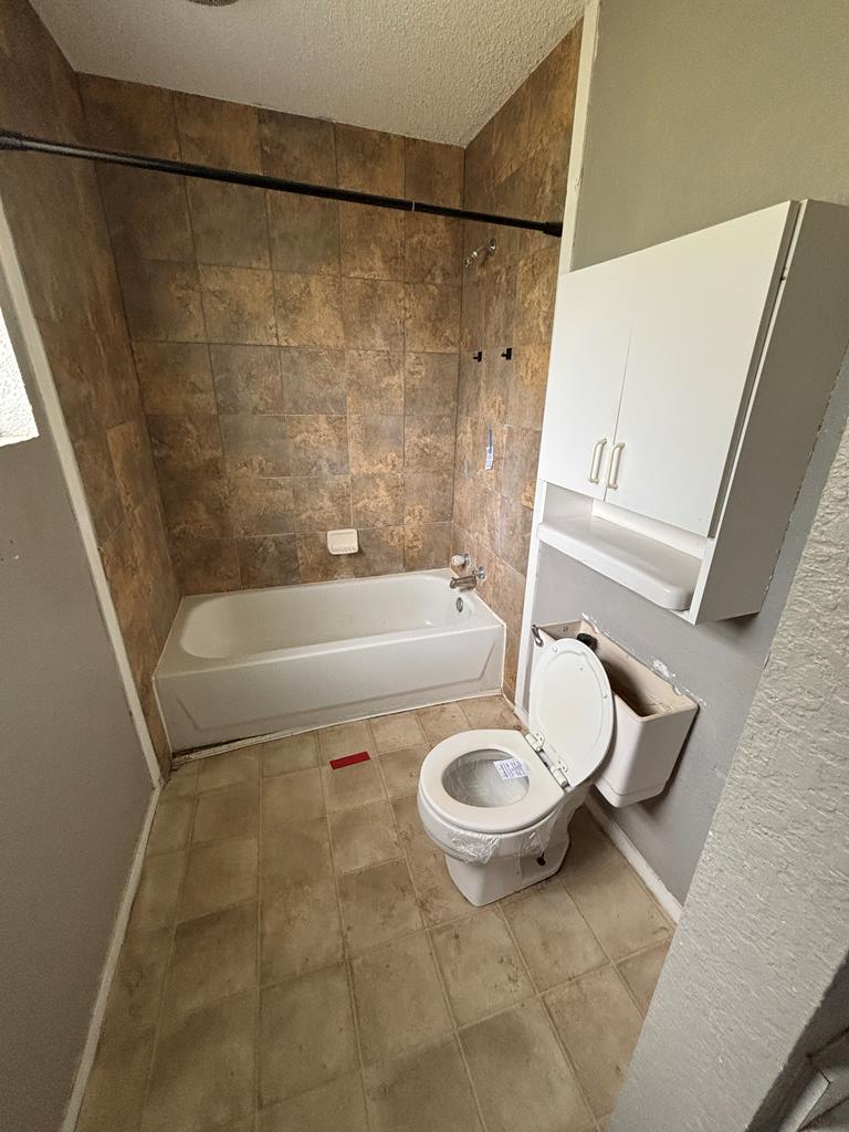 7646 Violet St Property Photo 8