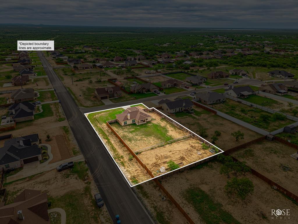 8079 Leopard Lane Property Photo 3
