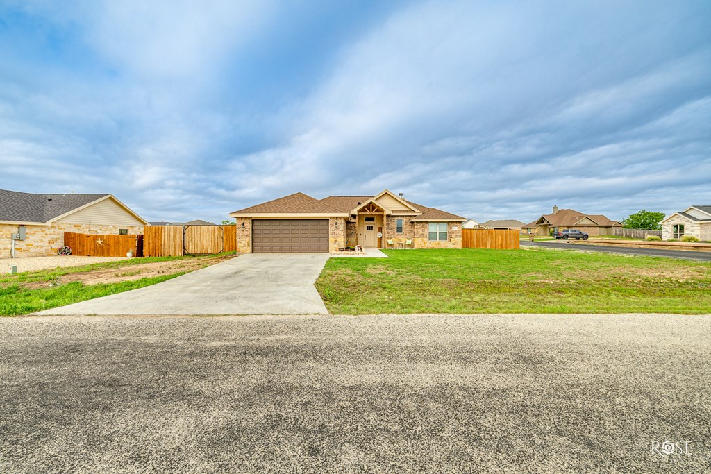 8079 Leopard Lane Property Photo 4