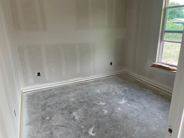 640 W Ave Y Property Photo 5