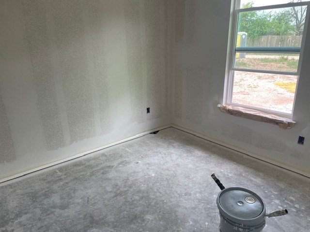 640 W Ave Y Property Photo 8