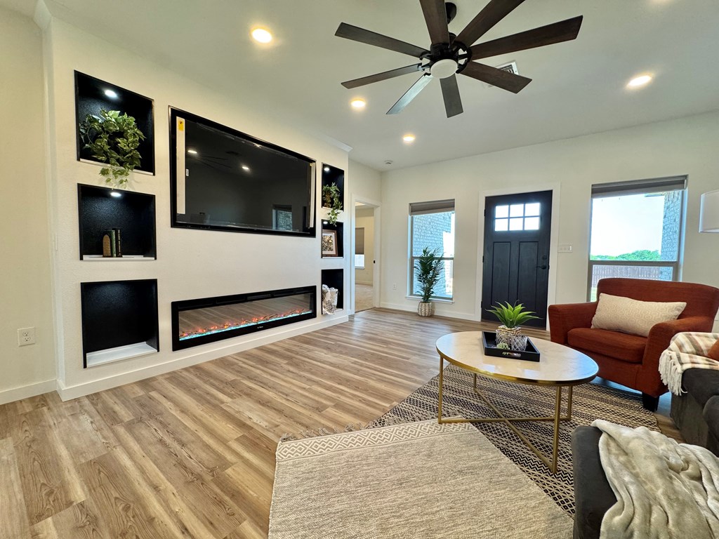 3634 Silver Spur Dr Property Photo 14