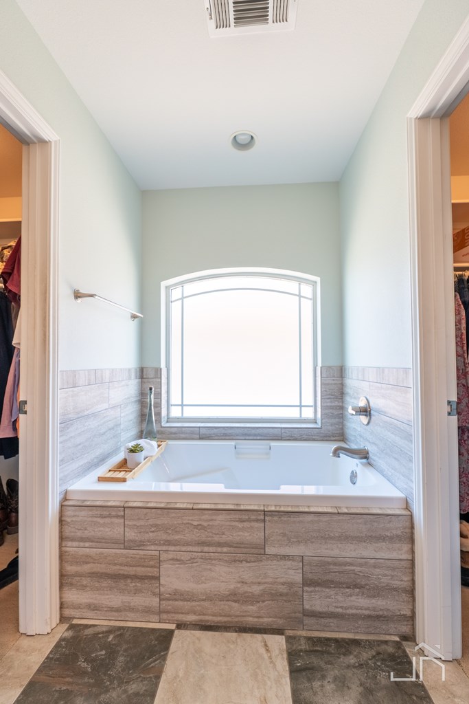 3067 Champions Circle Property Photo 11