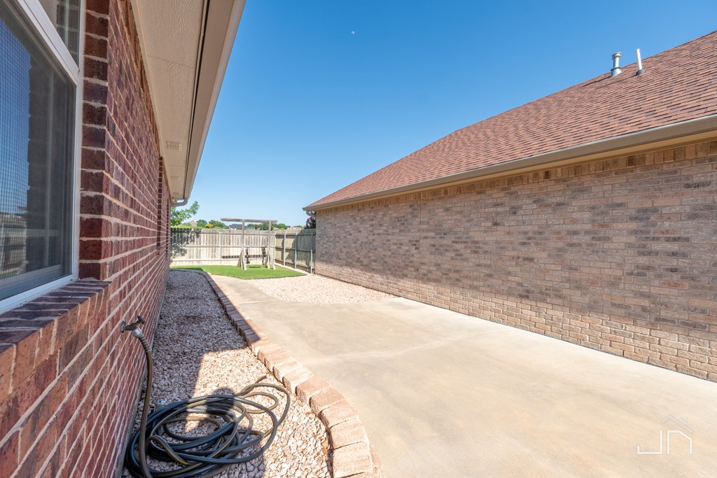 3067 Champions Circle Property Photo 14
