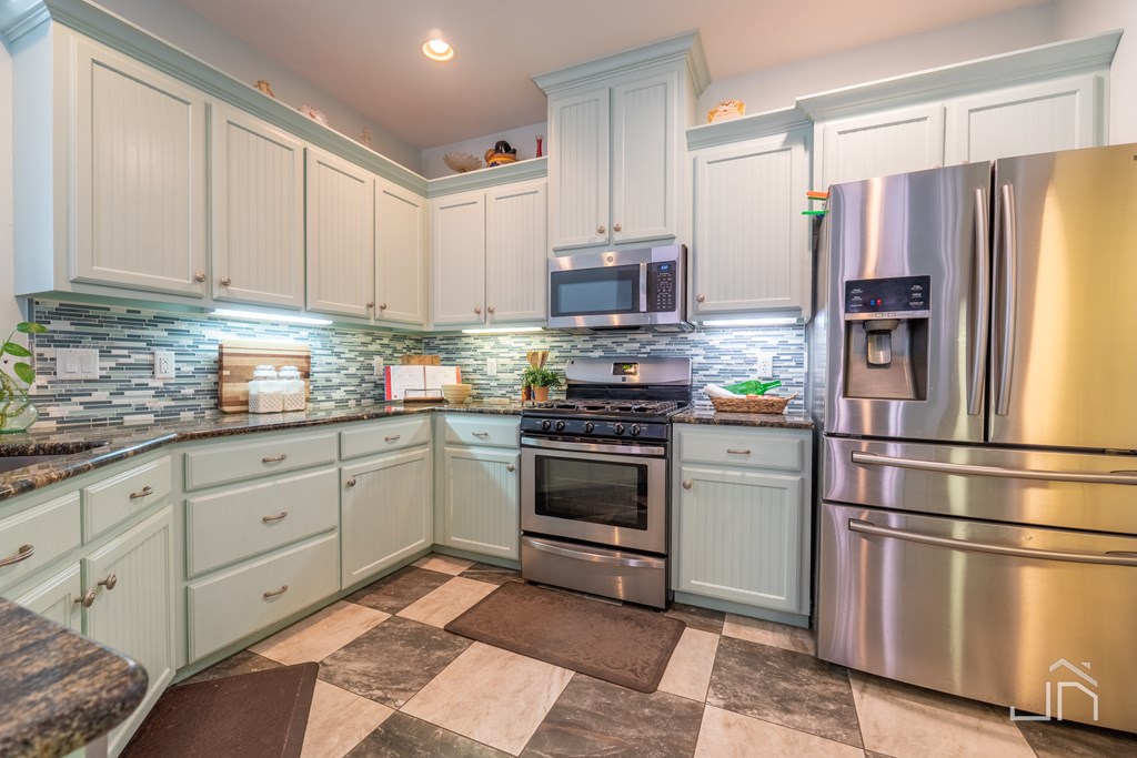 3067 Champions Circle Property Photo 17
