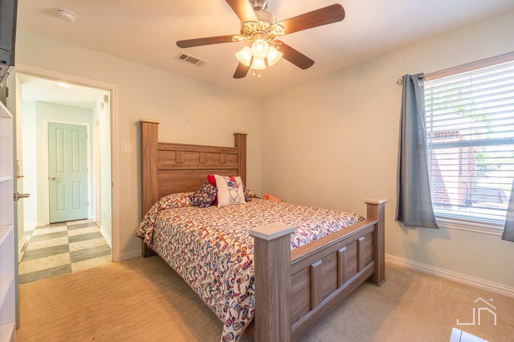 3067 Champions Circle Property Photo 22