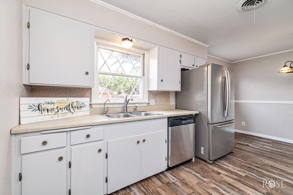 1902 College Hills Blvd Property Photo 12