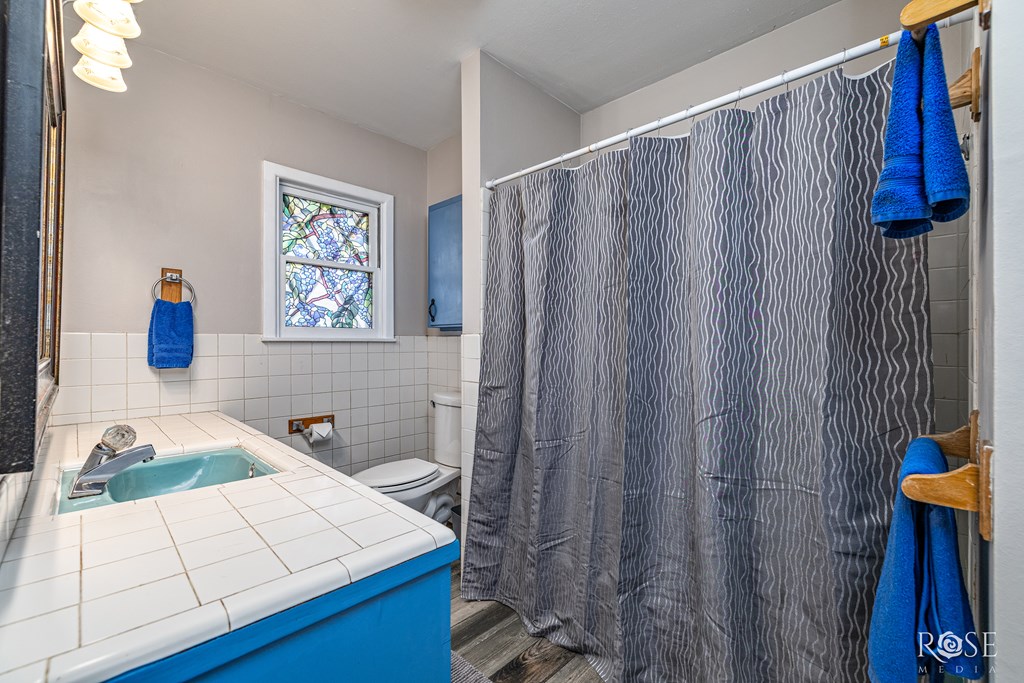 1902 College Hills Blvd Property Photo 16