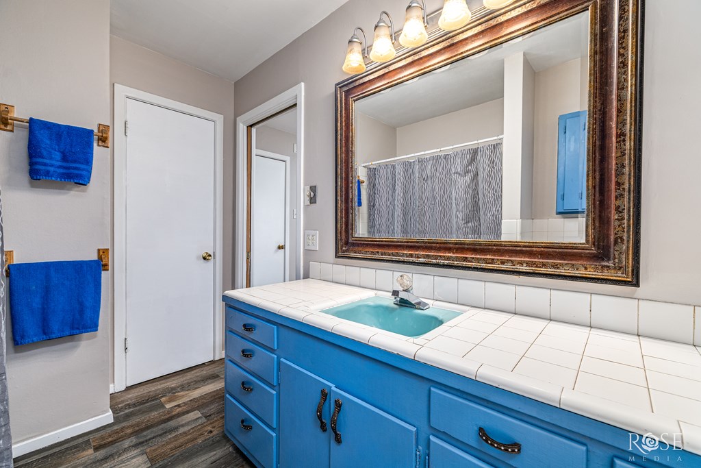 1902 College Hills Blvd Property Photo 17