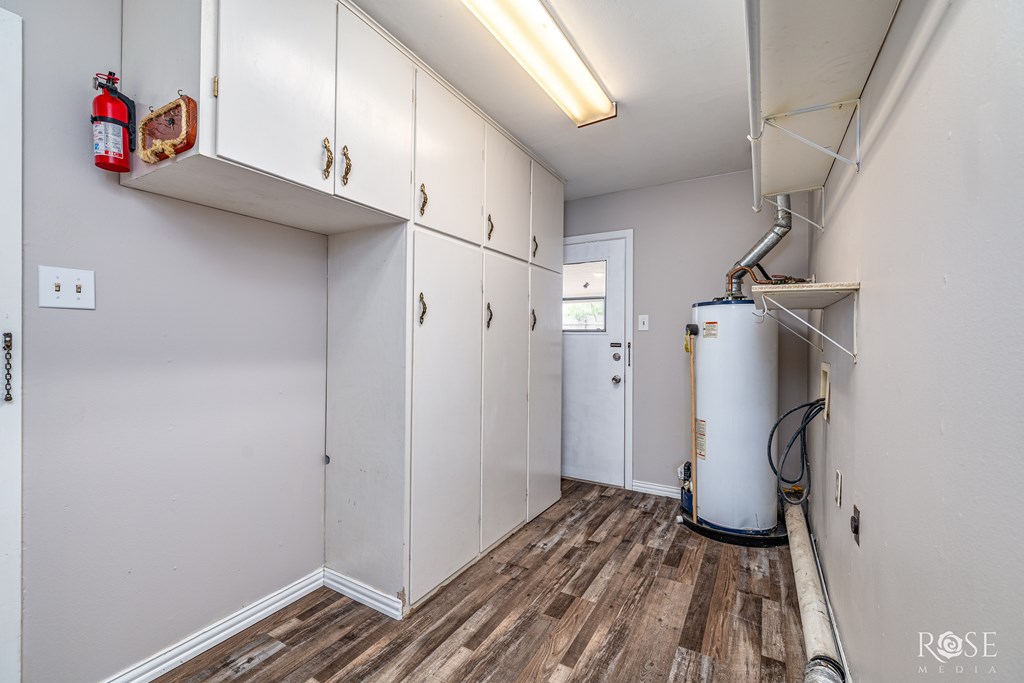 1902 College Hills Blvd Property Photo 21