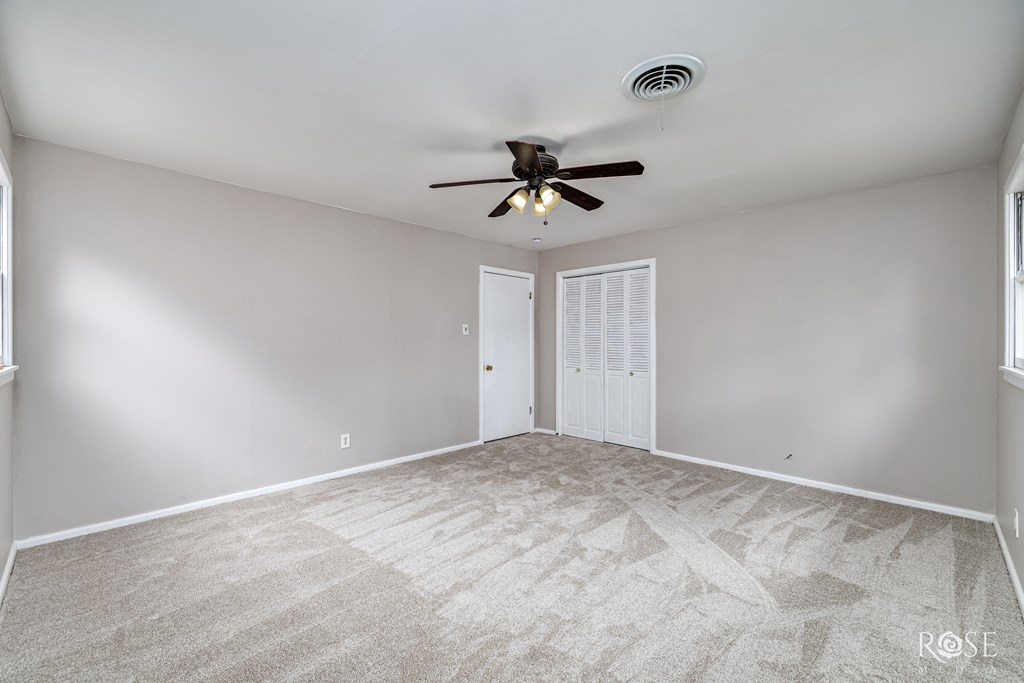 1902 College Hills Blvd Property Photo 26
