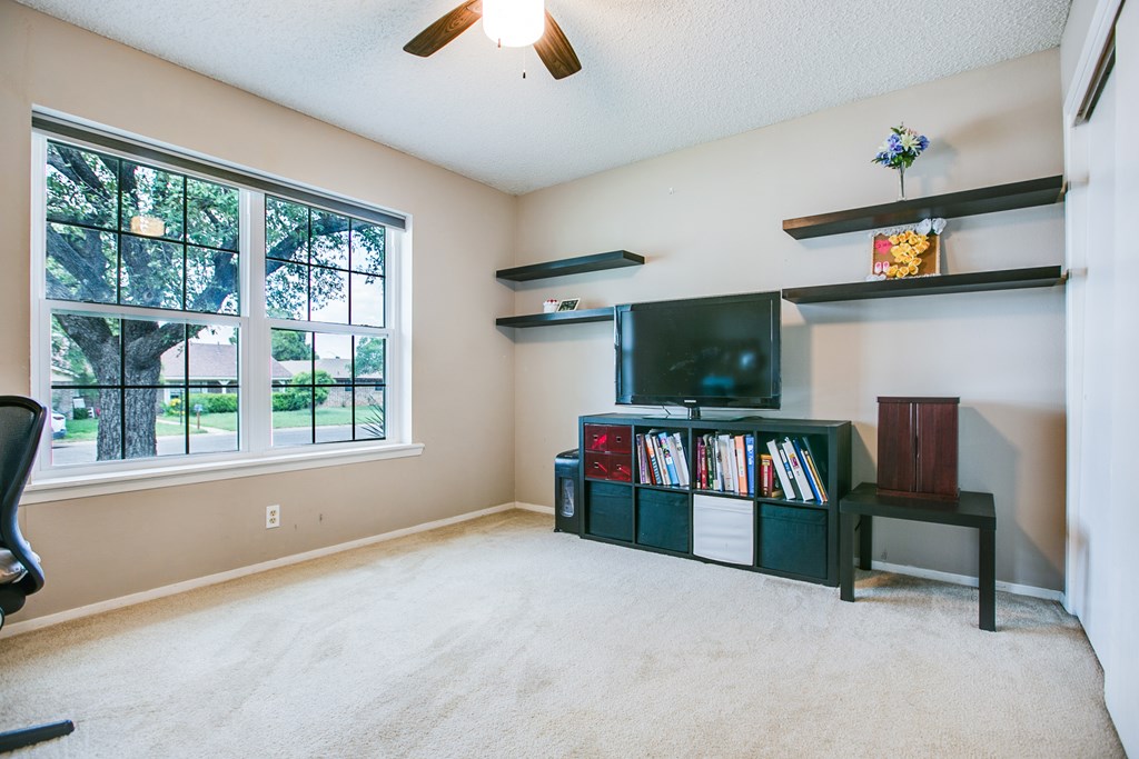 3209 Rockbrook Dr Property Photo 15