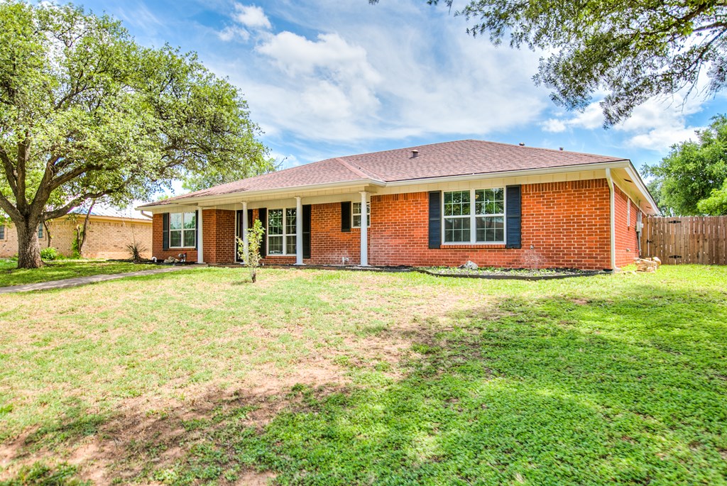 3209 Rockbrook Dr Property Photo 34