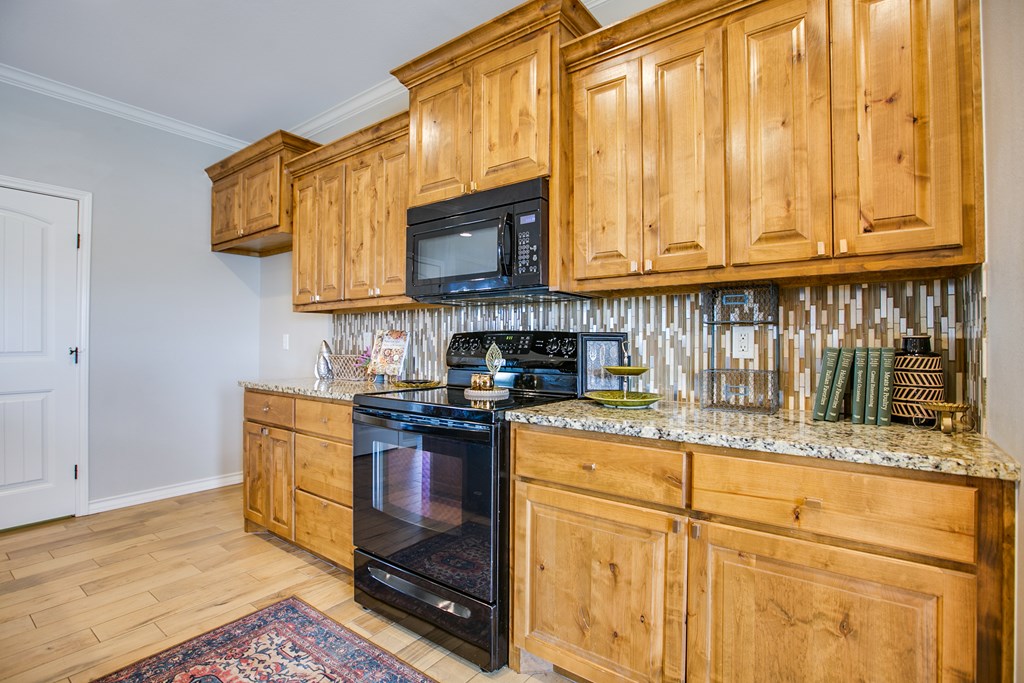 4193 Huntleigh Dr Property Photo 14