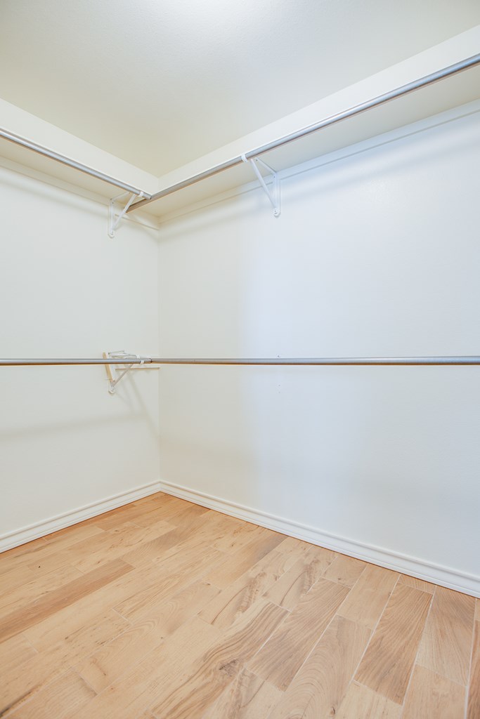 4193 Huntleigh Dr Property Photo 25