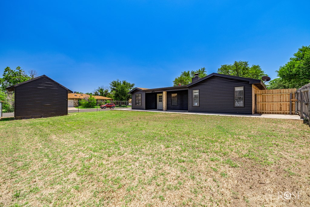 1702 Parkview Dr Property Photo 26