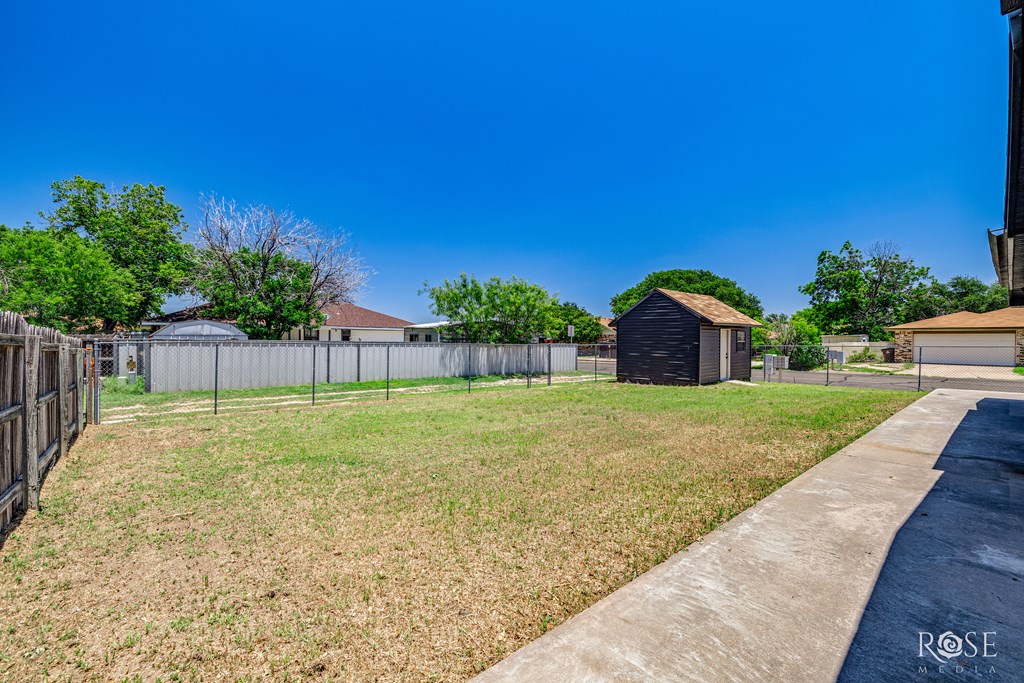 1702 Parkview Dr Property Photo 30