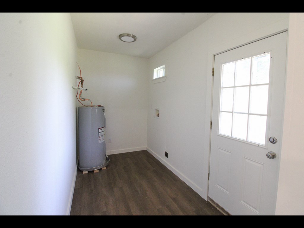 84 Belaire Ave Property Photo 11