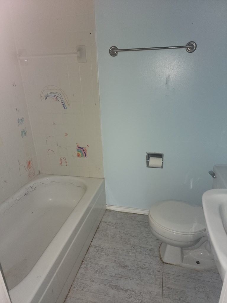 1309 Shafter St Property Photo 14