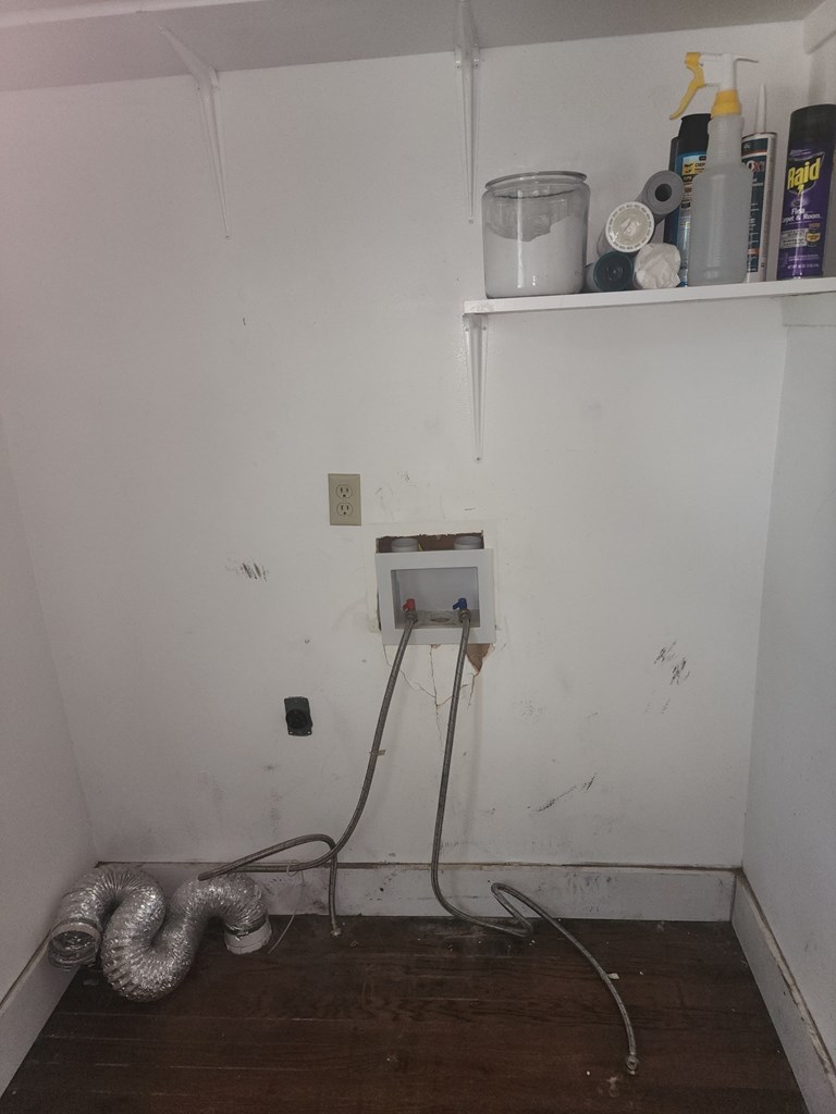 1309 Shafter St Property Photo 26