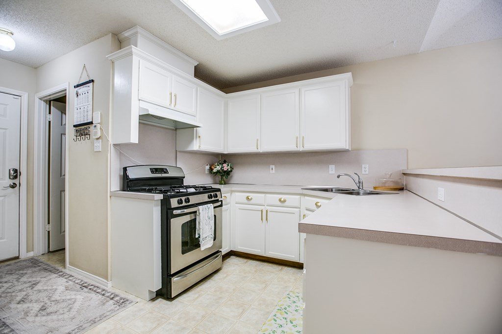 4405 Southland Blvd Property Photo 7
