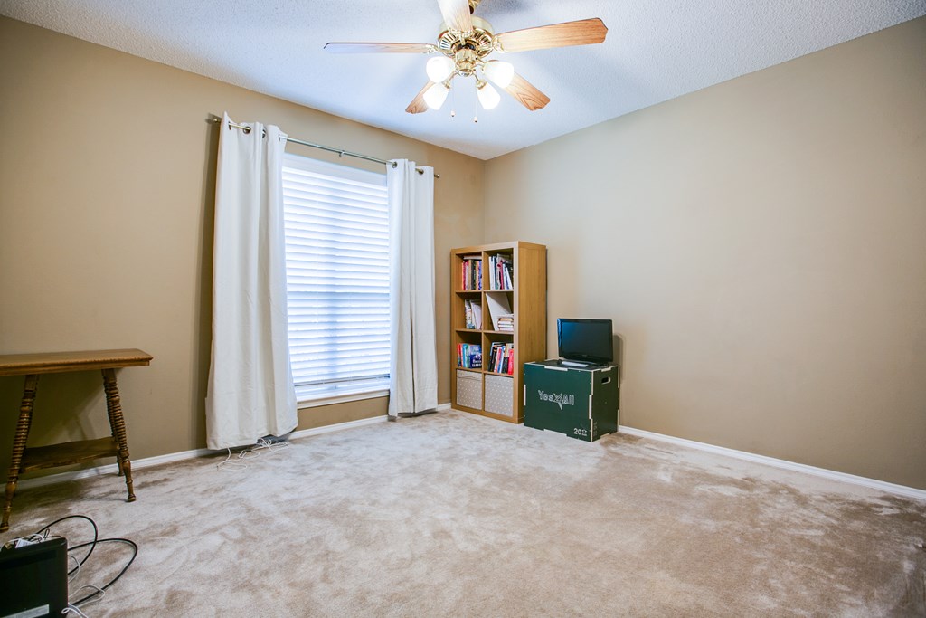 4405 Southland Blvd Property Photo 19